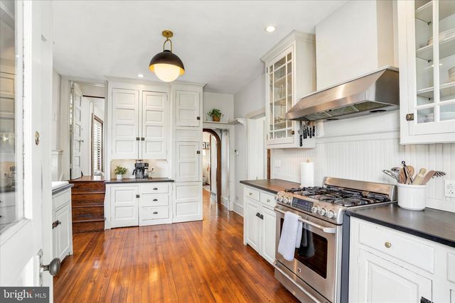 251 3RD AVE, Phoenixville, PA 19460