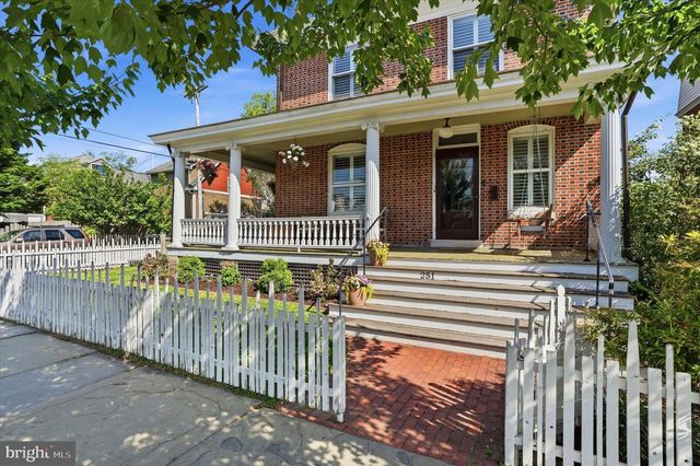 251 3RD AVE, Phoenixville, PA 19460