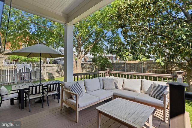 251 3RD AVE, Phoenixville, PA 19460