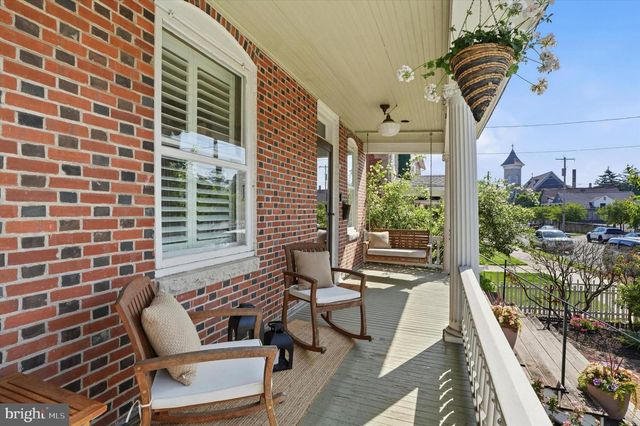 251 3RD AVE, Phoenixville, PA 19460