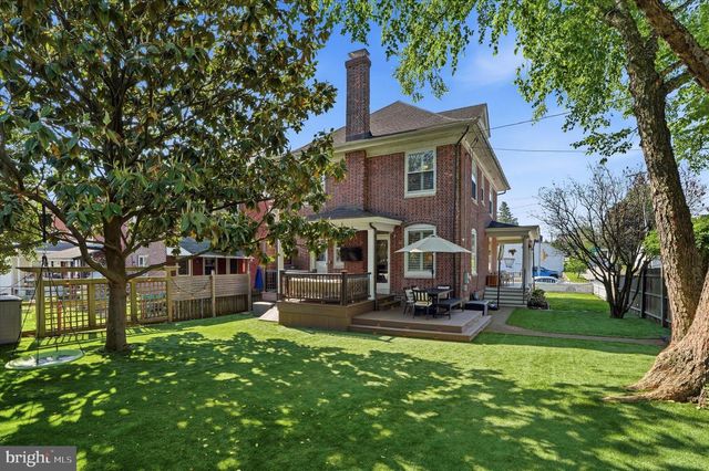 251 3RD AVE, Phoenixville, PA 19460