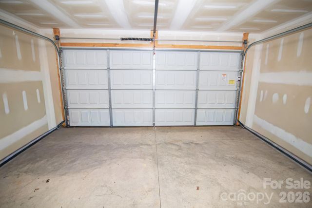 109 Bunting Drive, Lexington, NC 27295