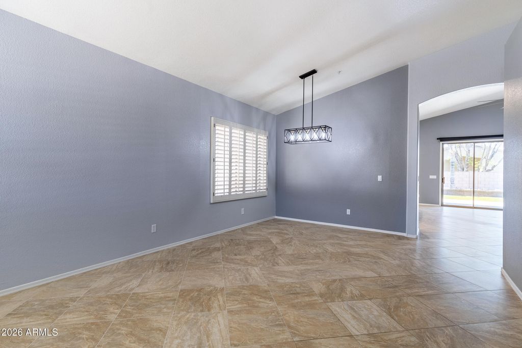 9627 E SHEENA Drive, Scottsdale, AZ 85260 — photo 3