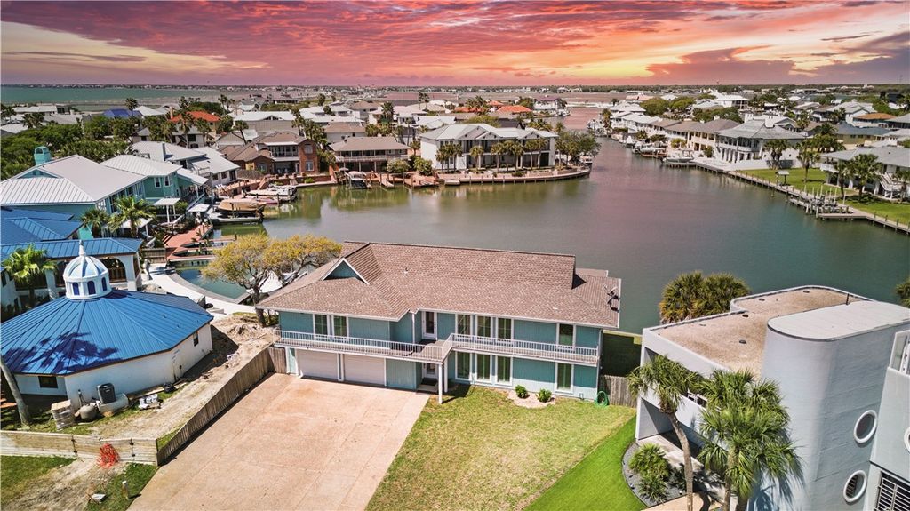 25 Blue Heron Dr, Rockport, TX 78382 — photo 2