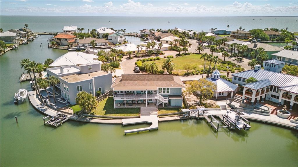25 Blue Heron Dr, Rockport, TX 78382 — photo 5