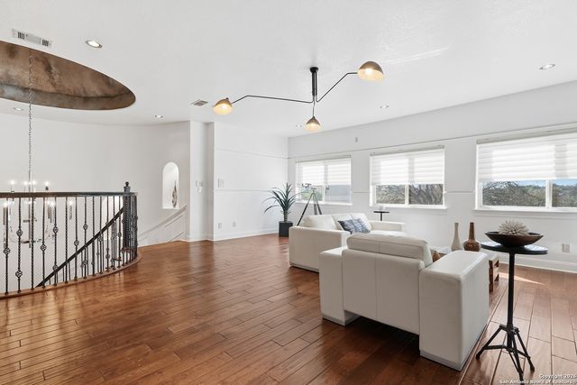 2435 Winding View, San Antonio, TX 78260