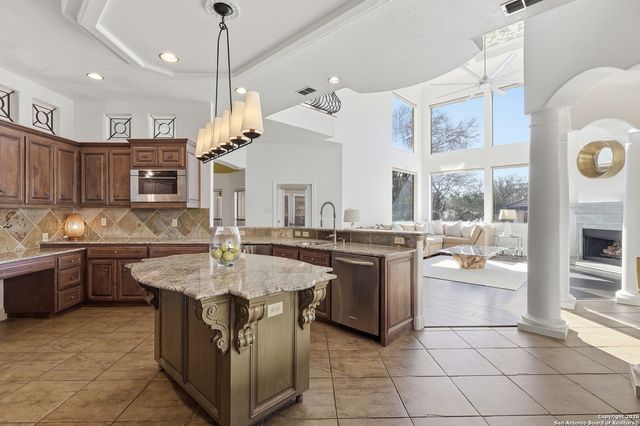 2435 Winding View, San Antonio, TX 78260