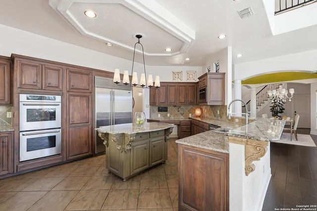 2435 Winding View, San Antonio, TX 78260