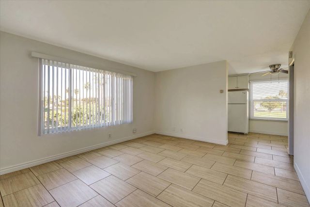 4712 W W Point Loma Blvd 4, San Diego, CA 92107