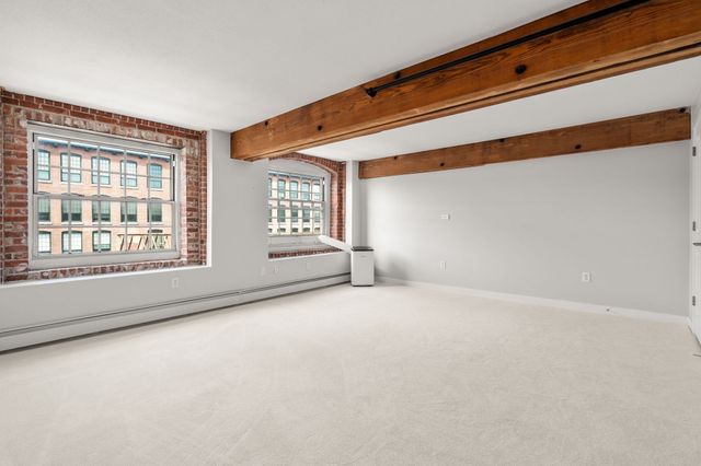 240 Jackson St 308, Lowell, MA 01852