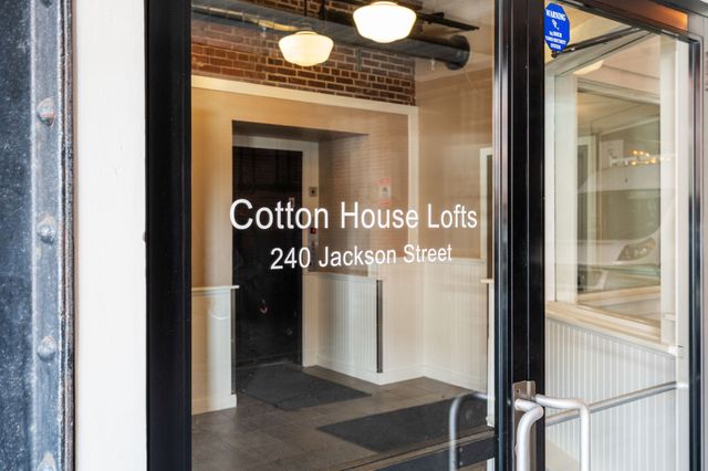 240 Jackson St 308, Lowell, MA 01852