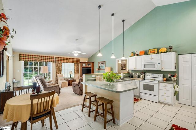 226 Ashwood Lane, Anderson, SC 29625