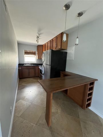 1000 SE 15th Street 205, Fort Lauderdale, FL 33316