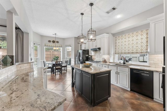 2316 Flanders Lane, Plano, TX 75025