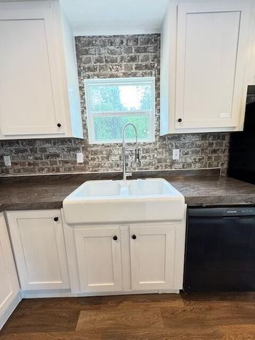 736 Old Cemetery Road, Madisonville, TN 37354