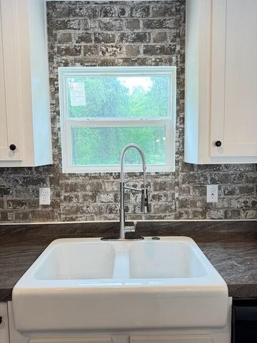 736 Old Cemetery Road, Madisonville, TN 37354