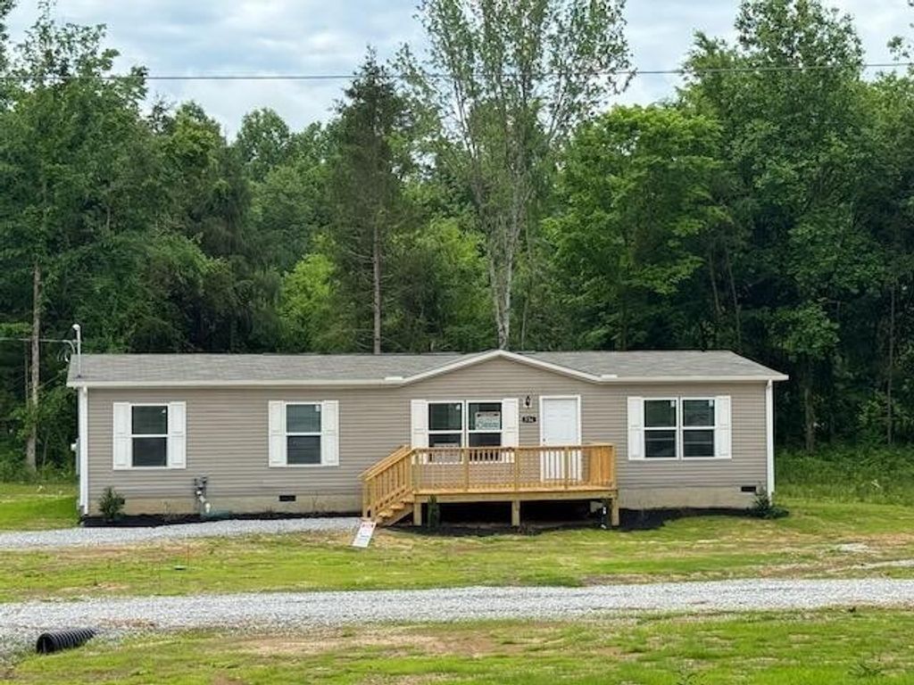 736 Old Cemetery Road, Madisonville, TN 37354