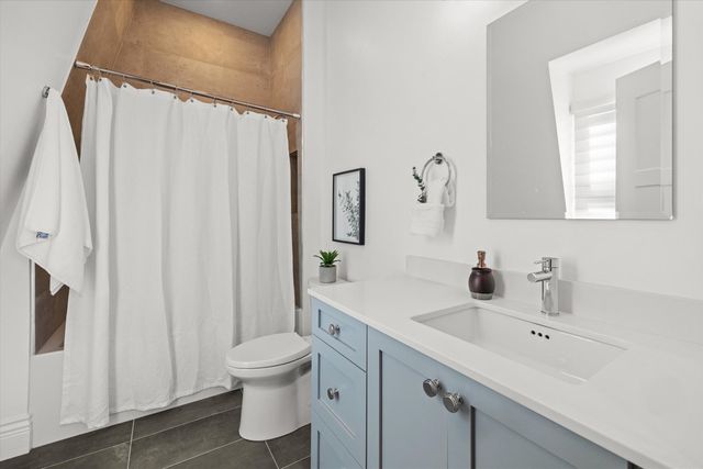 160 Norfolk Street 1, Cambridge, MA 02139