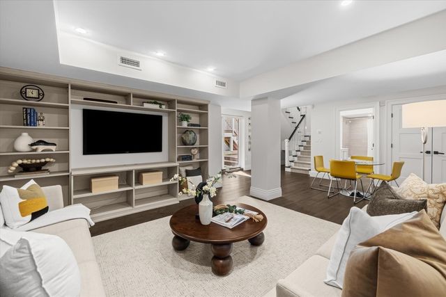 160 Norfolk Street 1, Cambridge, MA 02139