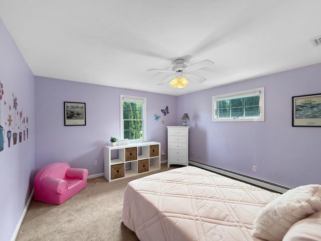 5 Swan Cir, Shrewsbury, MA 01545