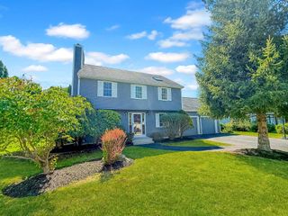 5 Swan Cir, Shrewsbury, MA 01545