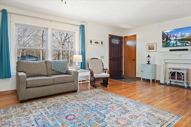 856 Hog Creek Road, Ozark, MO 65721