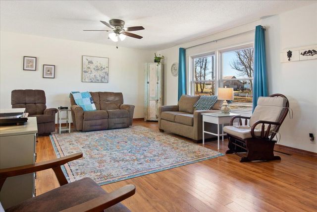 856 Hog Creek Road, Ozark, MO 65721