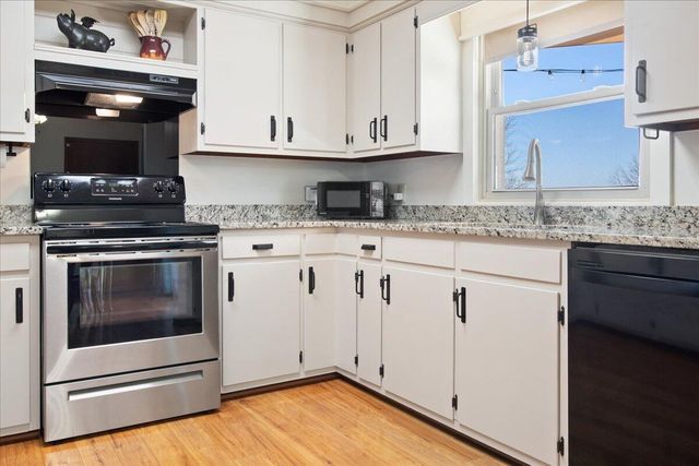 856 Hog Creek Road, Ozark, MO 65721