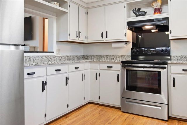 856 Hog Creek Road, Ozark, MO 65721