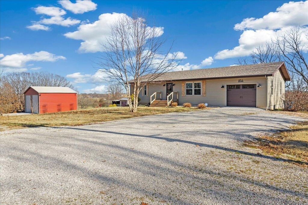 856 Hog Creek Road, Ozark, MO 65721