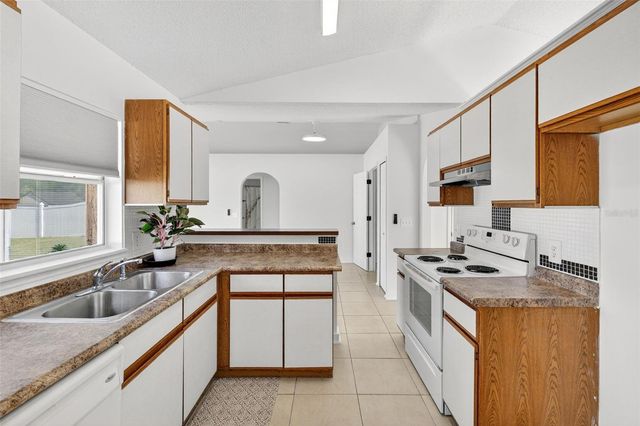 2346 QUEENSWOOD CIRCLE, Kissimmee, FL 34743