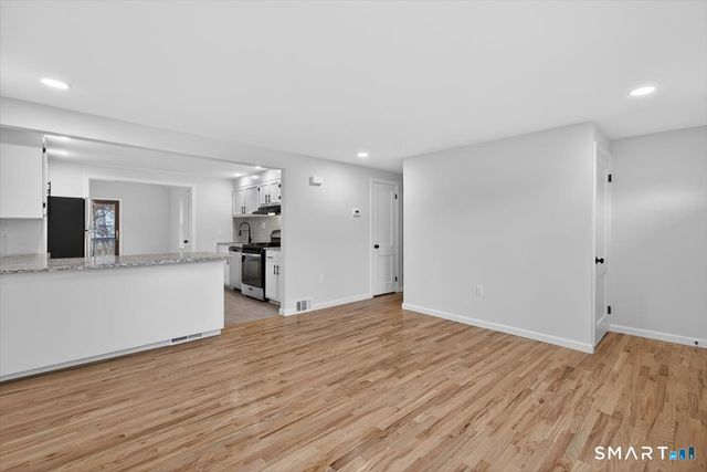 321 Franklin Road, Hamden, CT 06517