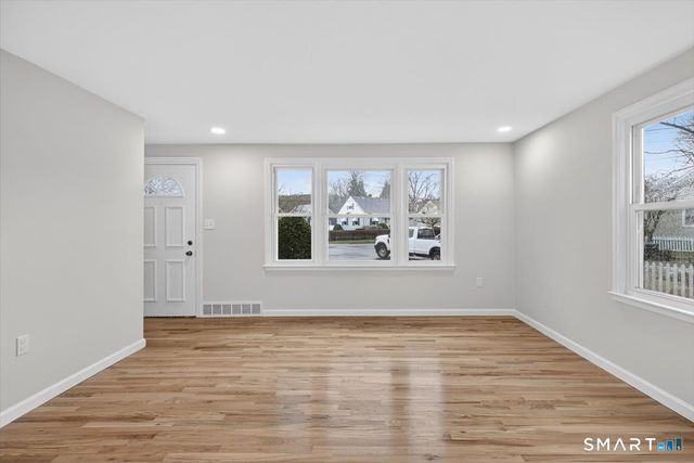 321 Franklin Road, Hamden, CT 06517