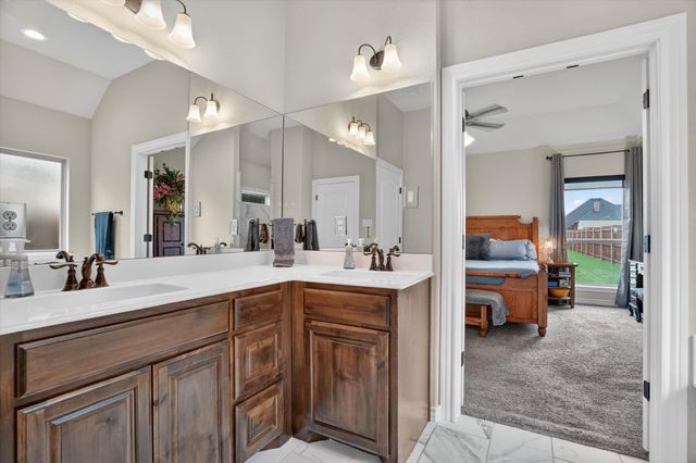 1032 Telford Trail, Crowley, TX 76036
