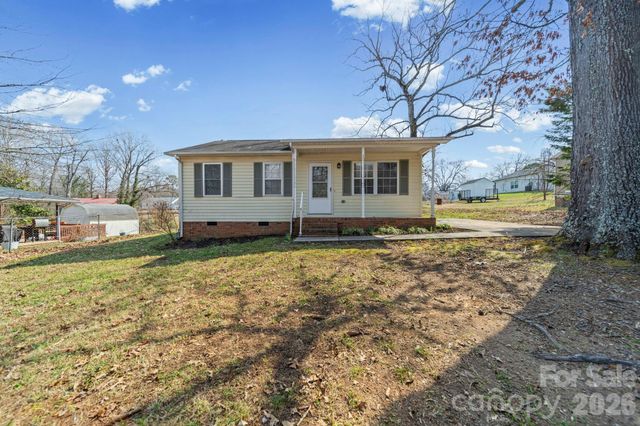 304 BELTON Avenue, Mount Holly, NC 28120