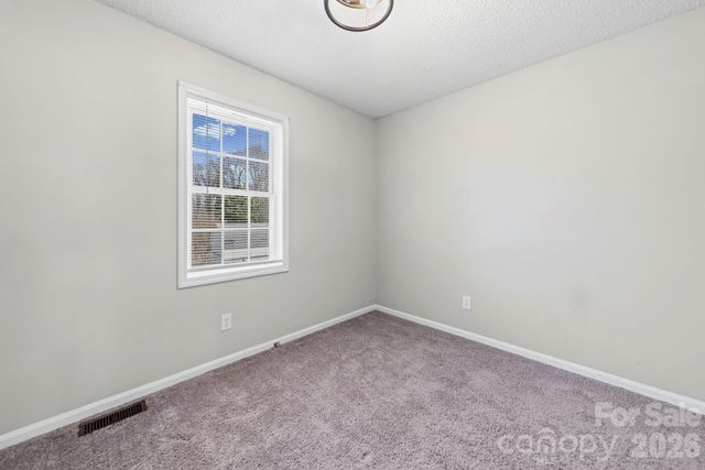 304 BELTON Avenue, Mount Holly, NC 28120