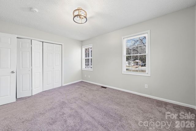 304 BELTON Avenue, Mount Holly, NC 28120