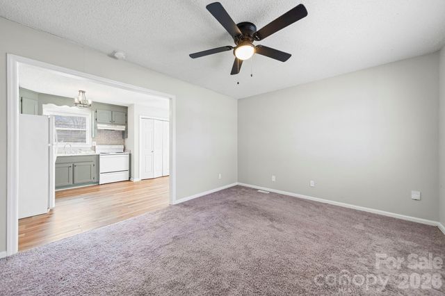 304 BELTON Avenue, Mount Holly, NC 28120