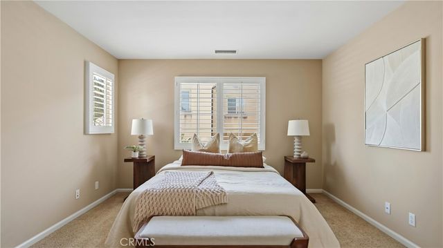 56 Pathway, Irvine, CA 92618