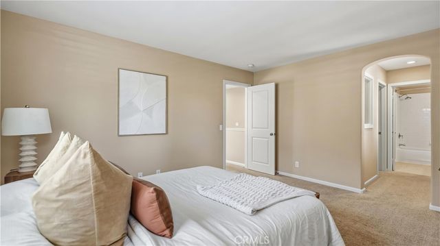 56 Pathway, Irvine, CA 92618