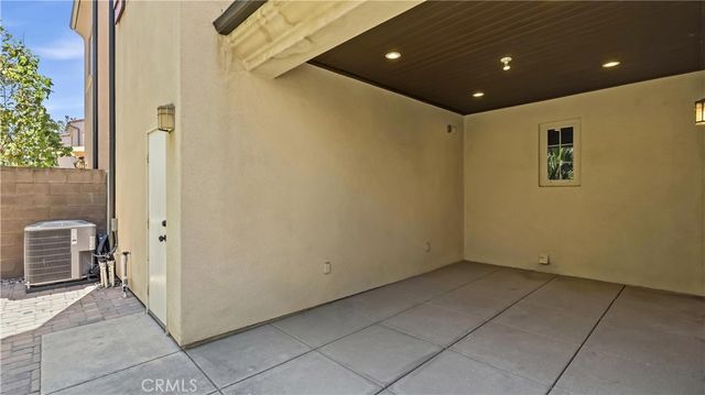 56 Pathway, Irvine, CA 92618