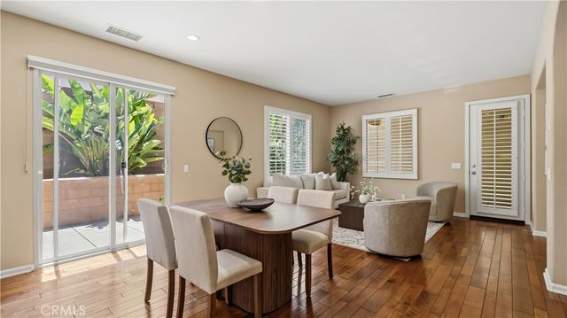 56 Pathway, Irvine, CA 92618