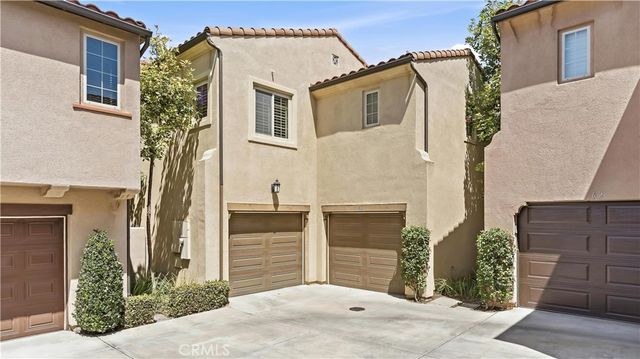 56 Pathway, Irvine, CA 92618