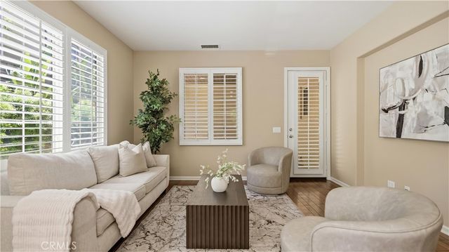 56 Pathway, Irvine, CA 92618