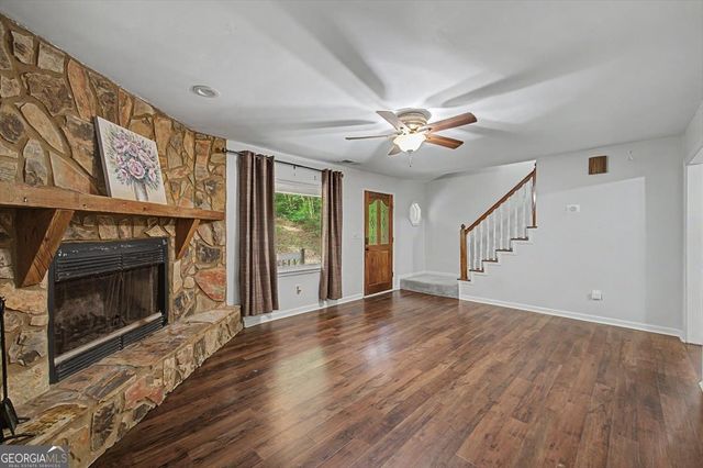 251 Paces Lakes Drive, Dallas, GA 30157