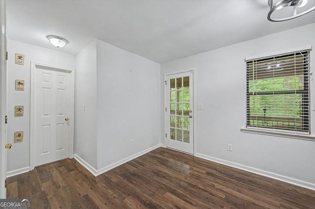 251 Paces Lakes Drive, Dallas, GA 30157