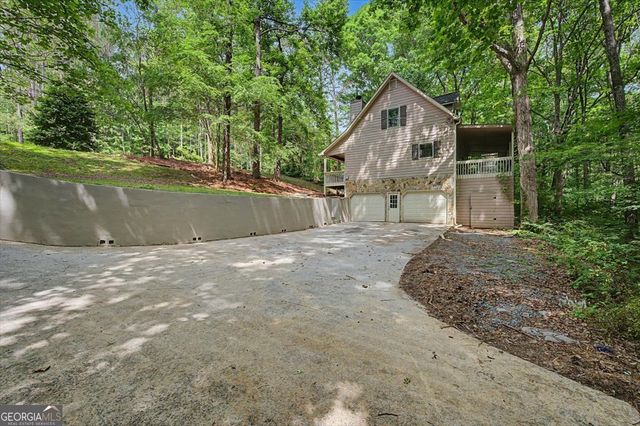 251 Paces Lakes Drive, Dallas, GA 30157