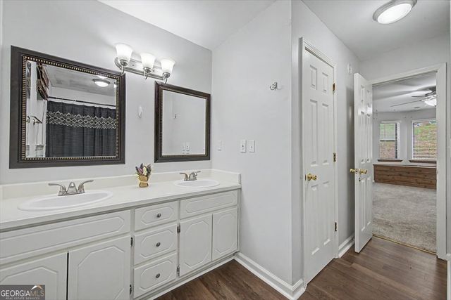251 Paces Lakes Drive, Dallas, GA 30157