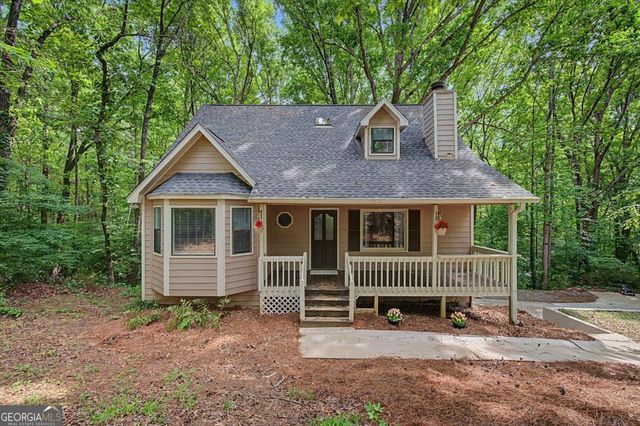 251 Paces Lakes Drive, Dallas, GA 30157