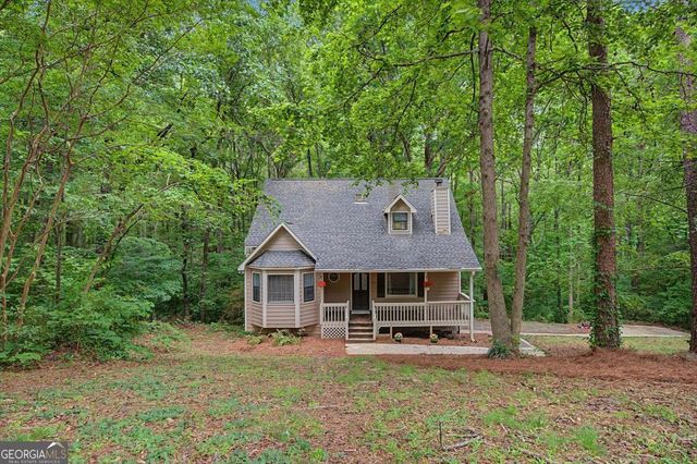 251 Paces Lakes Drive, Dallas, GA 30157